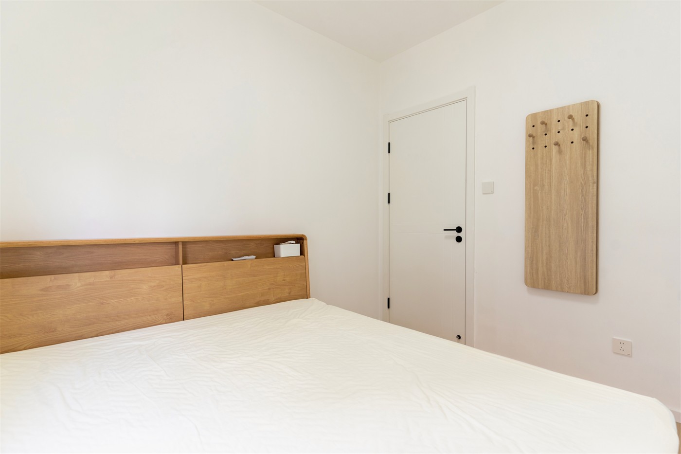 保利領(lǐng)秀廣場75平奶油風(fēng)臥室裝修實景圖