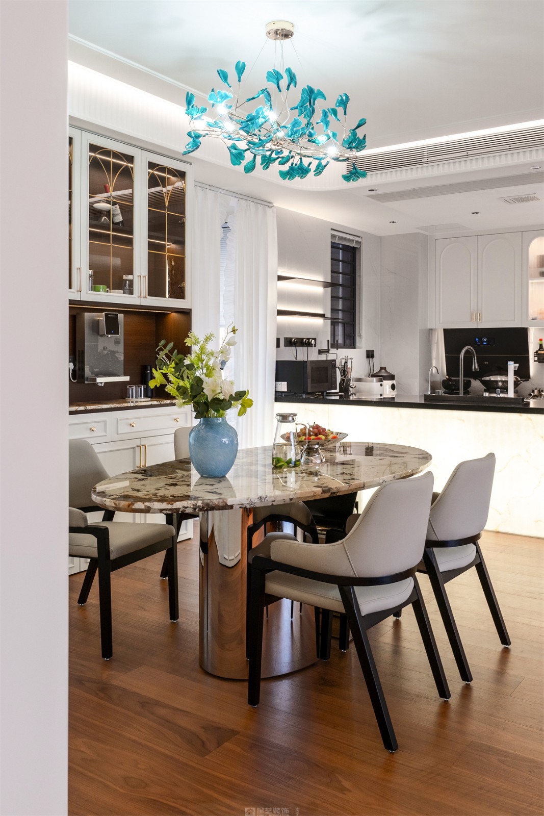 建發(fā)縵云143平法式風格餐廳裝修實景圖