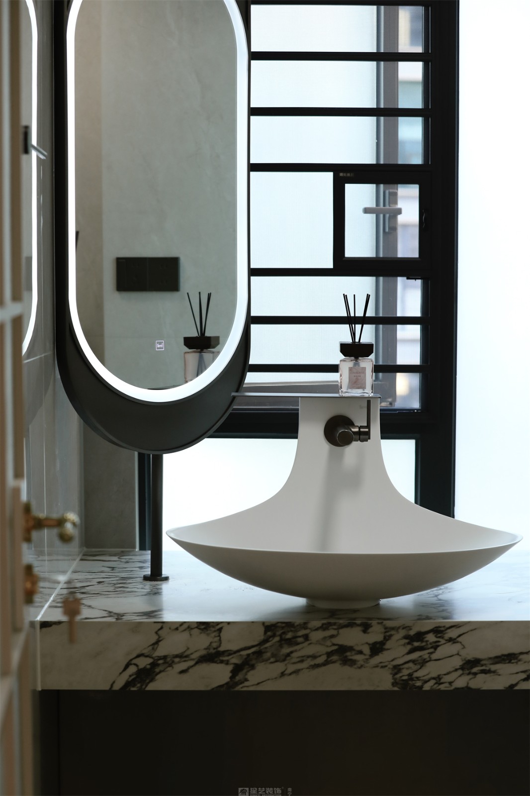 建發(fā)縵云143平法式風格衛(wèi)生間裝修實景圖