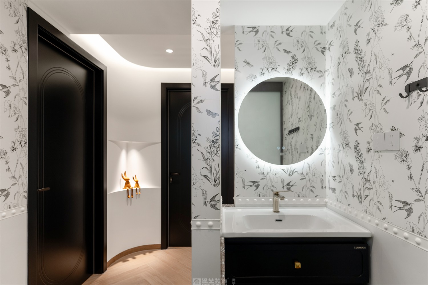 華潤(rùn)中山府113平法式中古衛(wèi)生間裝修完工實(shí)景圖