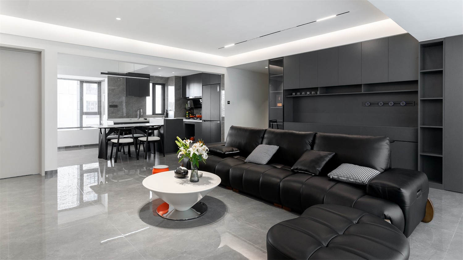 錦云湖光118平現(xiàn)代簡約客廳裝修實景圖